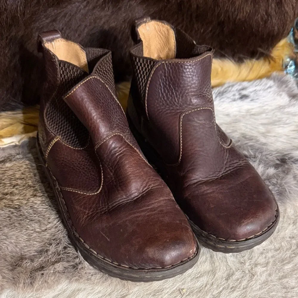 Brown Leather Ankle Boots 8 (900A)